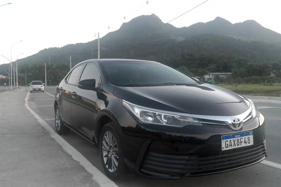 TOYOTA COROLLA 1.8 GLI UPPER 16V FLEX 4P AUTOMÁTICO